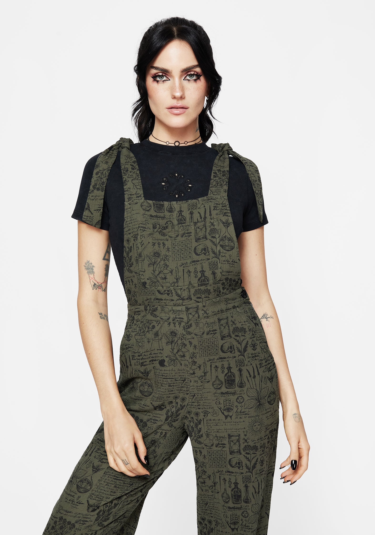 Floral Cotton Jumpsuit with Tie Detail & Pockets | Taddea