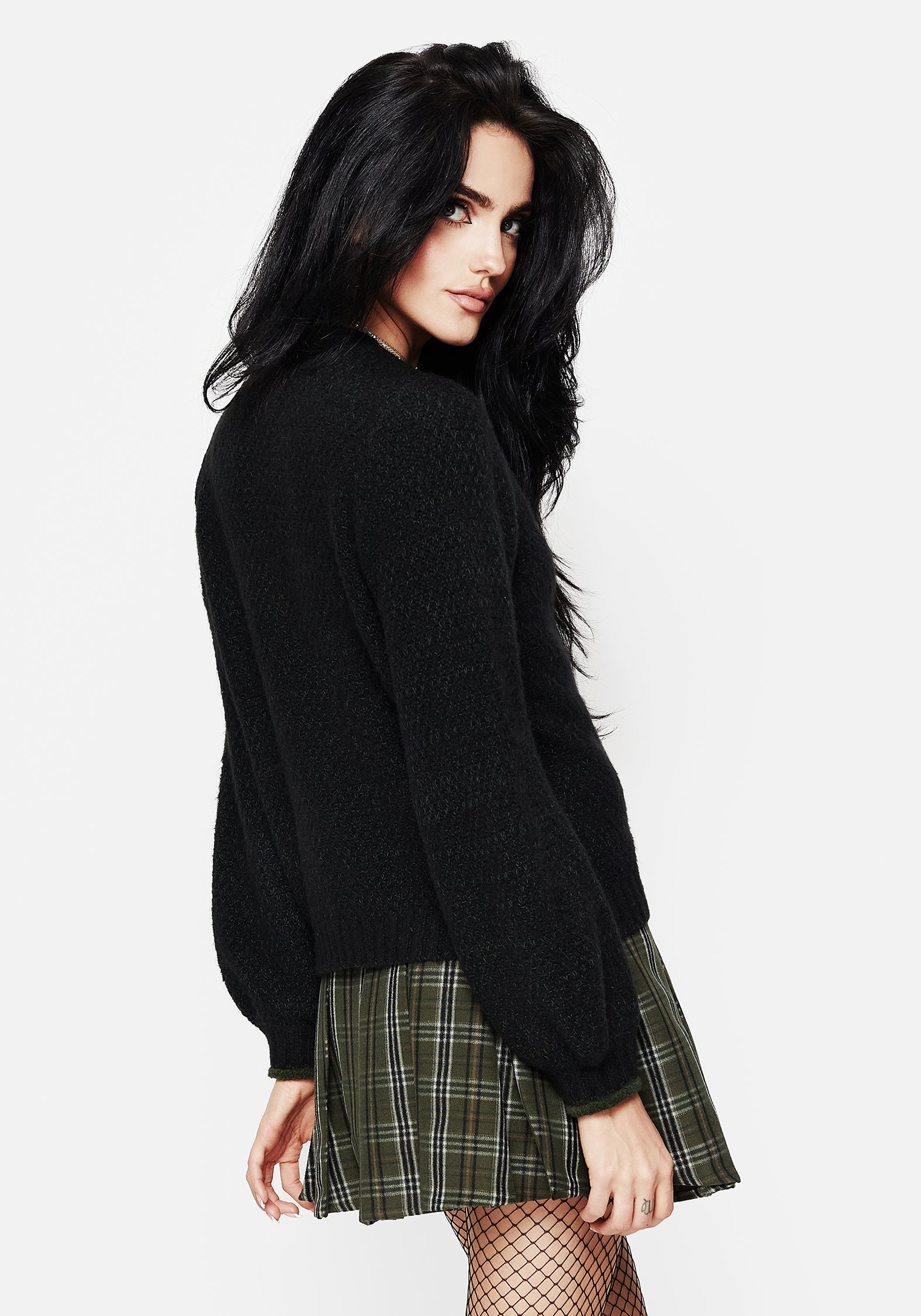 Embroidered Knit Crop Cardigan with Floral Design | Dawsonia