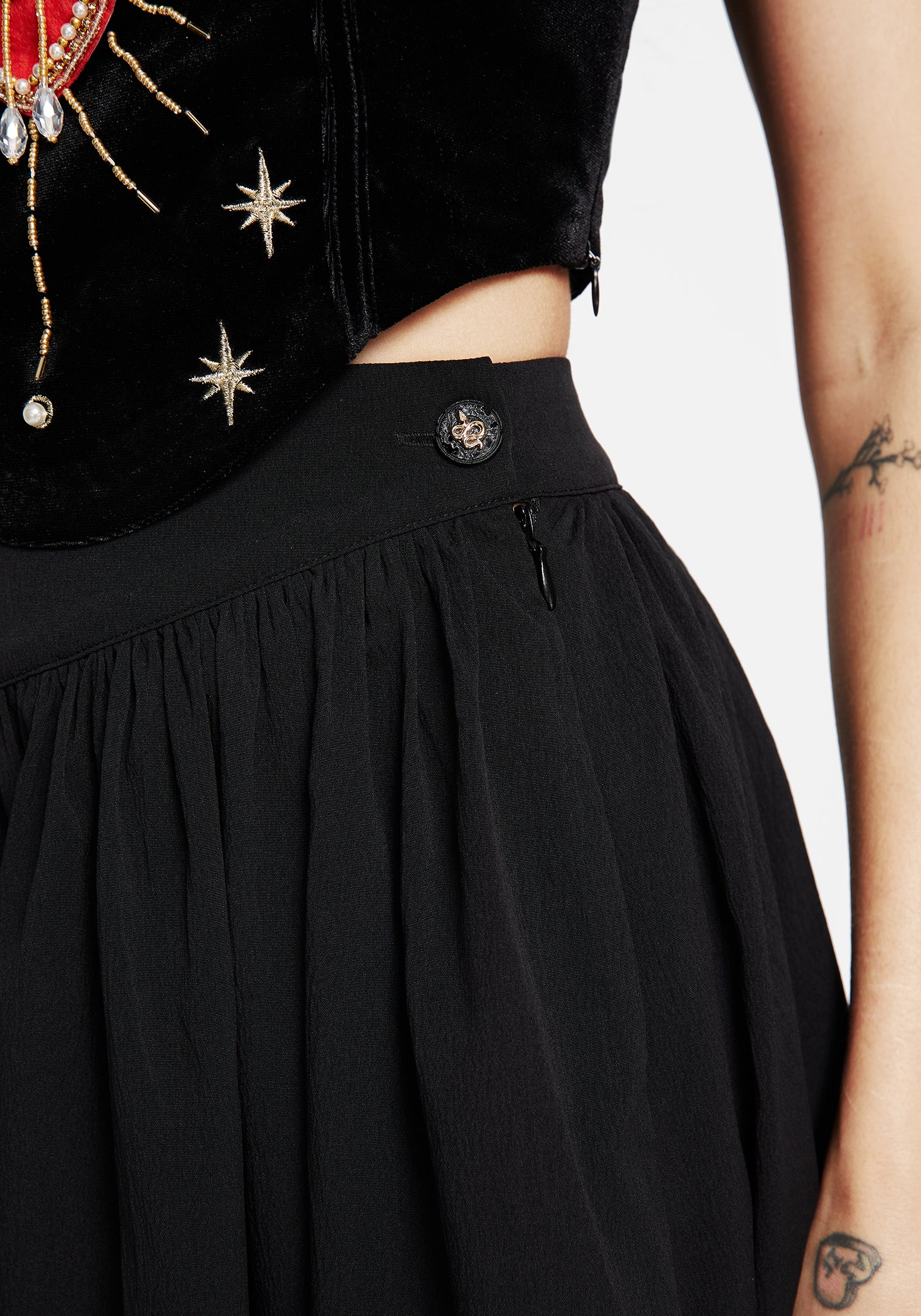 Black Lace-Trimmed Midi Skirt with Pockets | Alcina