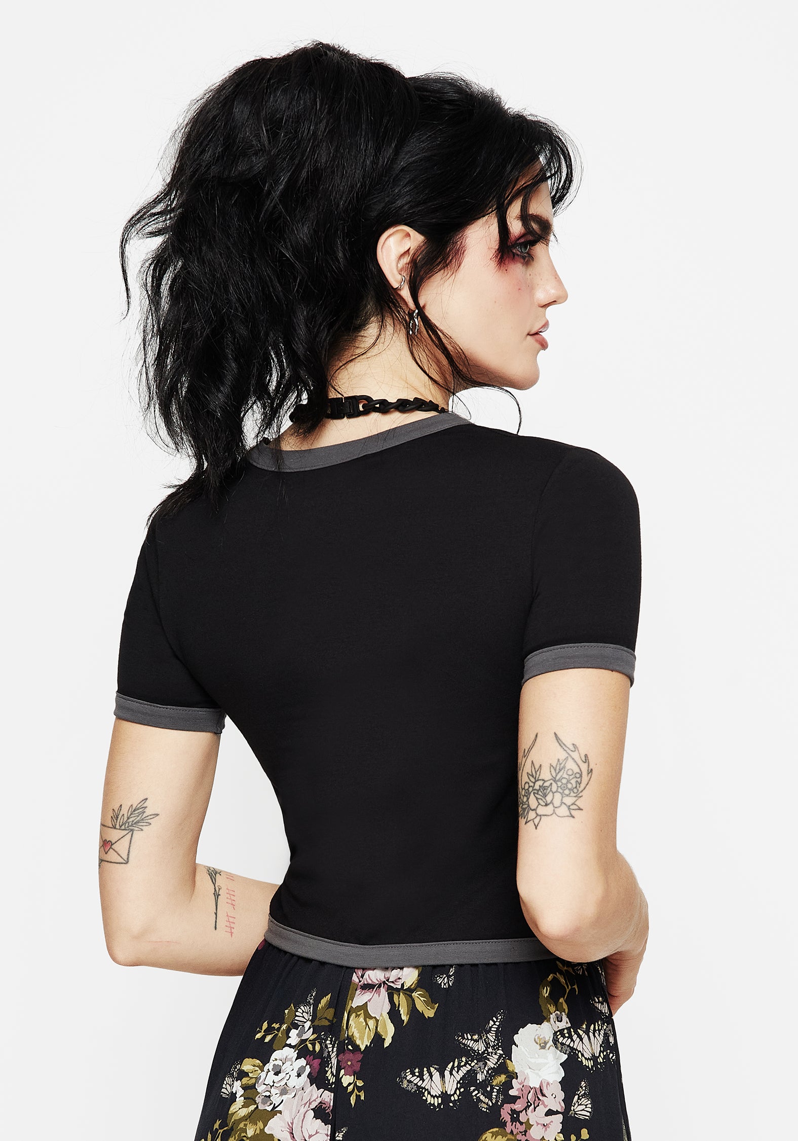 Skull Graphic Print Crop Tee for Women | Rebellion & Comfort