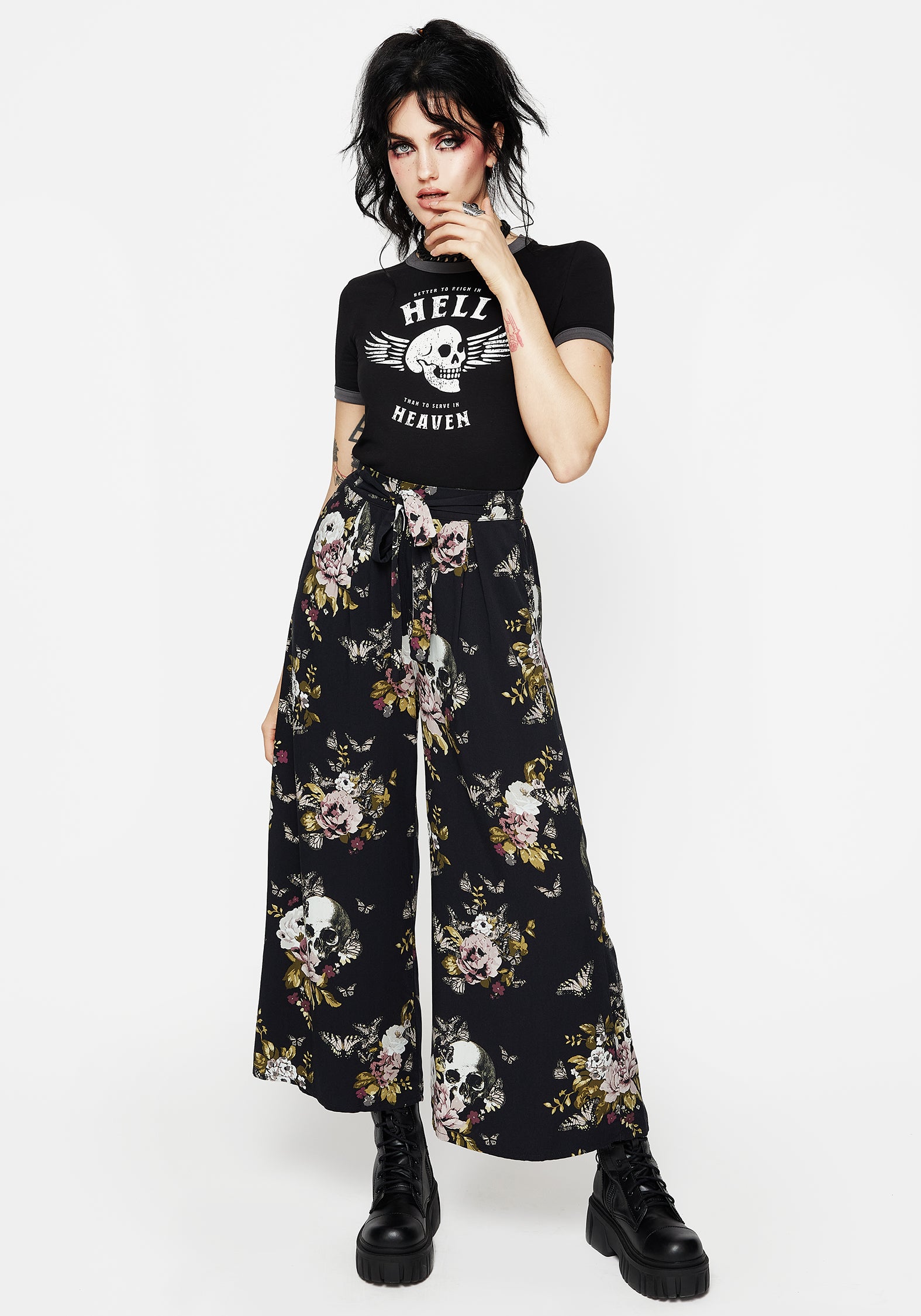 Skull Graphic Print Crop Tee for Women | Rebellion & Comfort