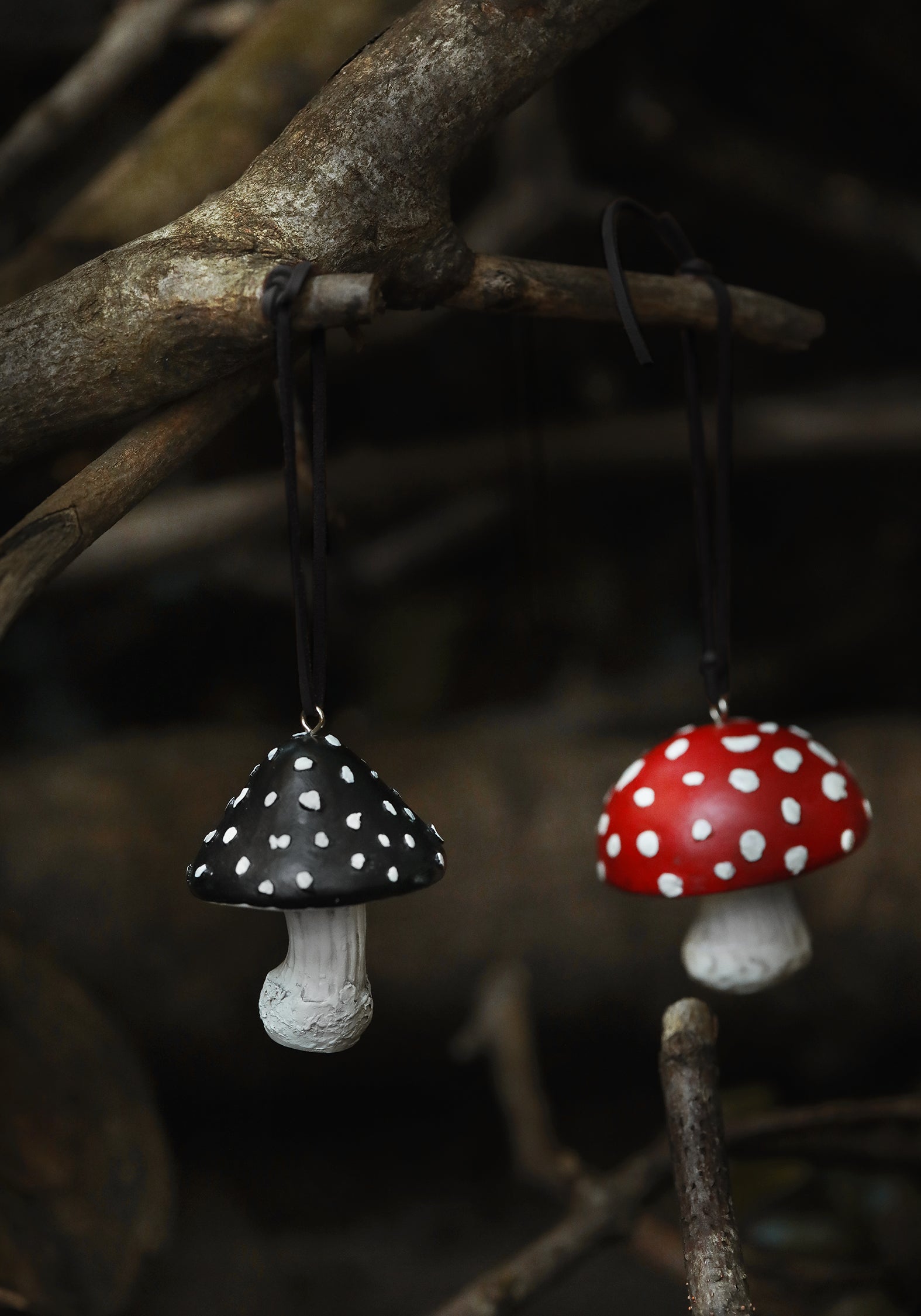 Black Toadstool Offering for Altars & Yule Trees | Resin Decor