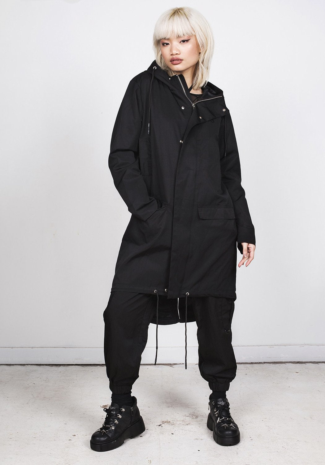 Lightweight Waterproof Hooded Parka for Outdoor Walks | Dis Parka