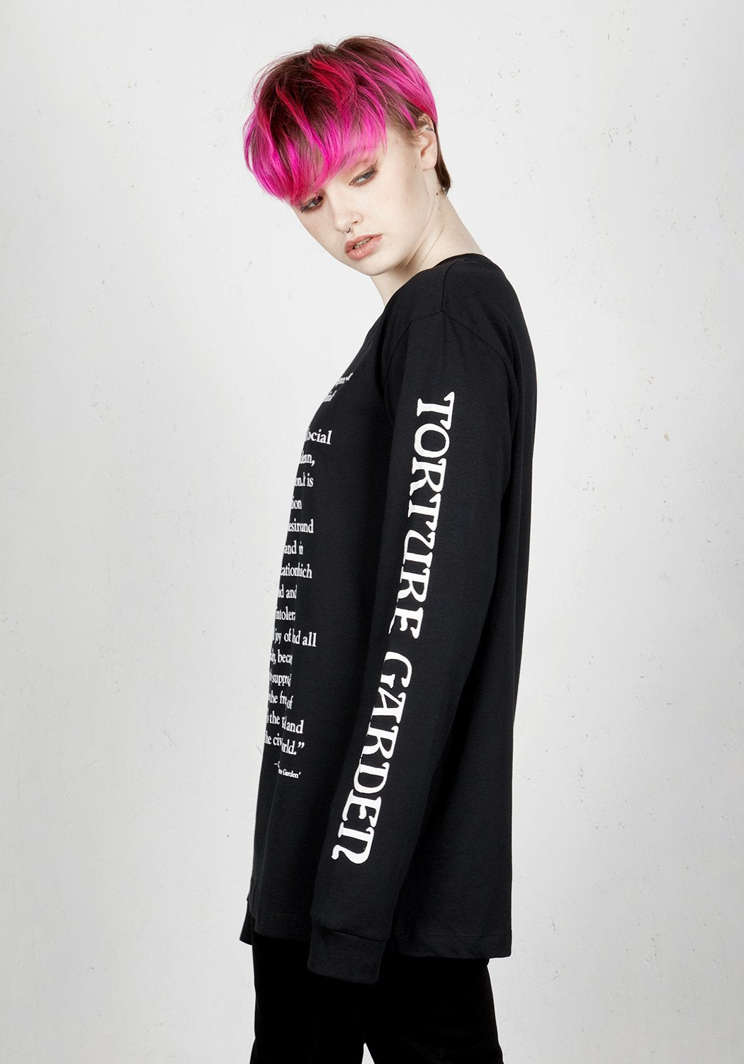 Black Long Sleeve Tee with Slogan & Chain Design | Torture Garden