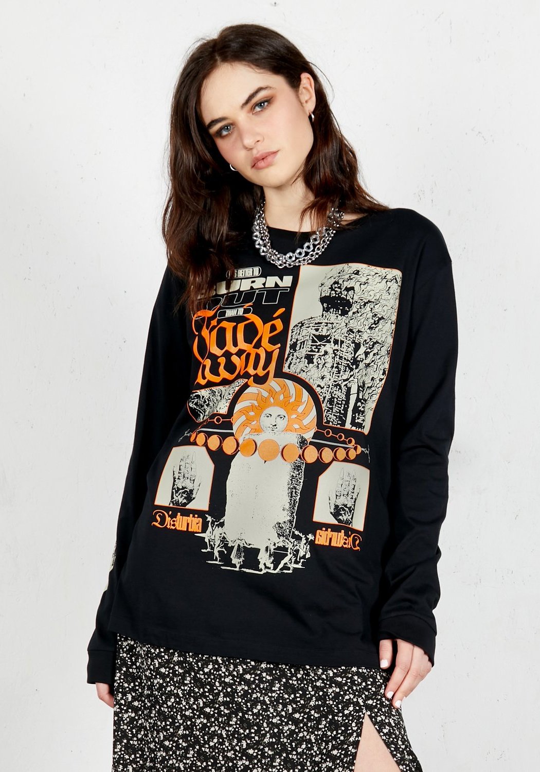 Black Long Sleeve Tee with Graphic Print & Ribbed Cuffs | Burn Out Style