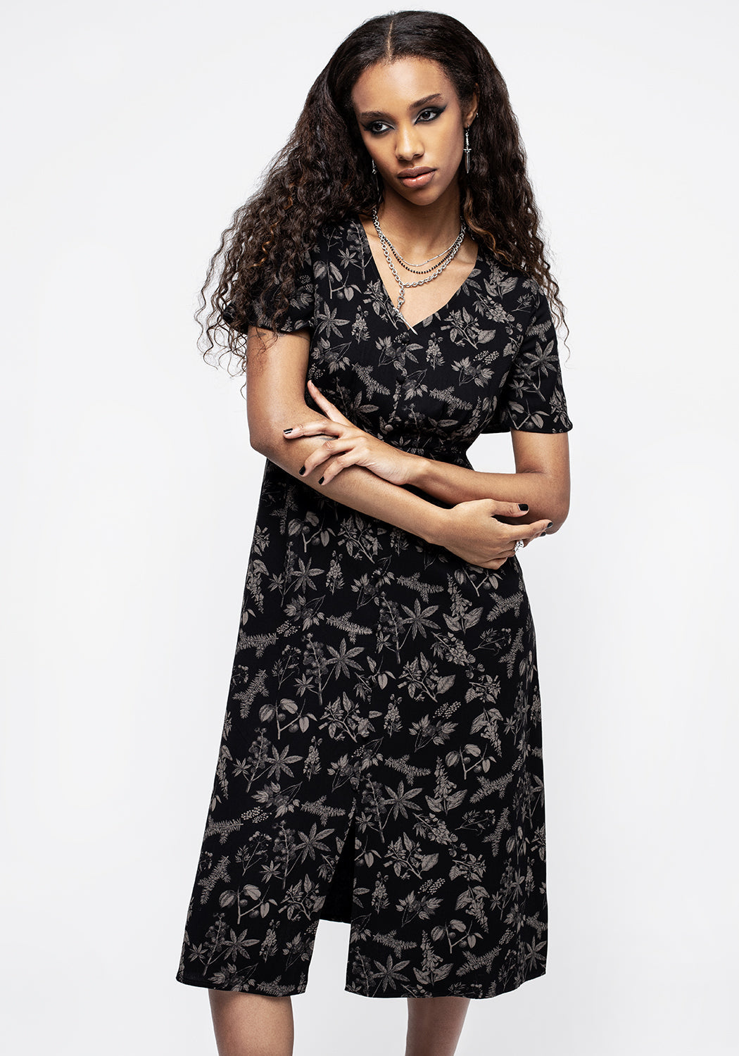Black Poisonous Plants Midi Dress with V-Neck & Flowy Sleeves