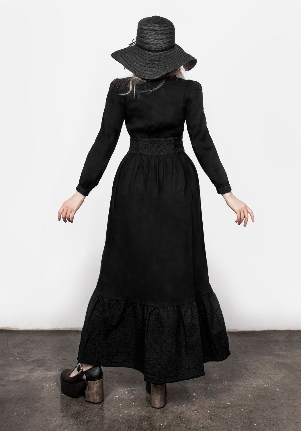 Broderie Anglaise Maxi Dress with V-Neck & Long Sleeves | Freya