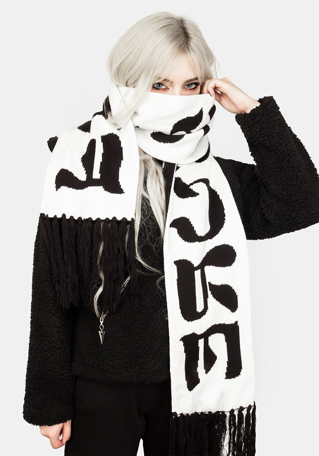 Chunky Black & White Football Scarf - Freak of Nature Design | Reversible Cotton-Blend