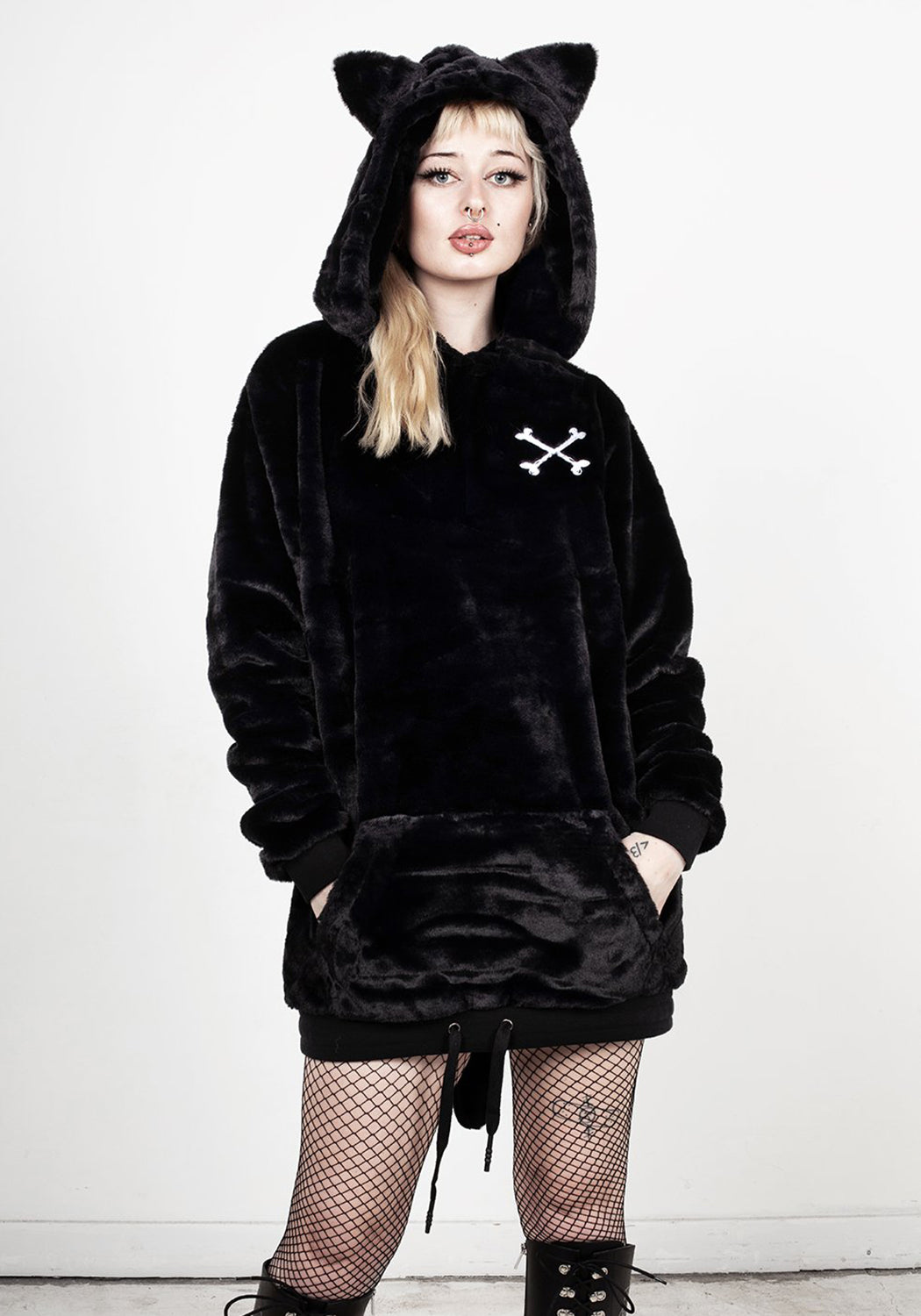 Black Cat-Ear Hoodie with Detachable Tail | Bagheera Oversized Sweatshirt