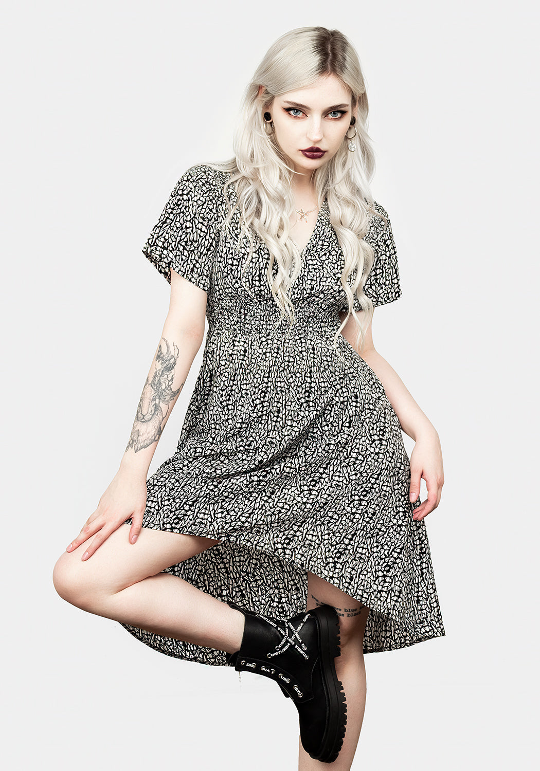 Monochrome Print Midi Dress with Elastic Waistband | Pippi