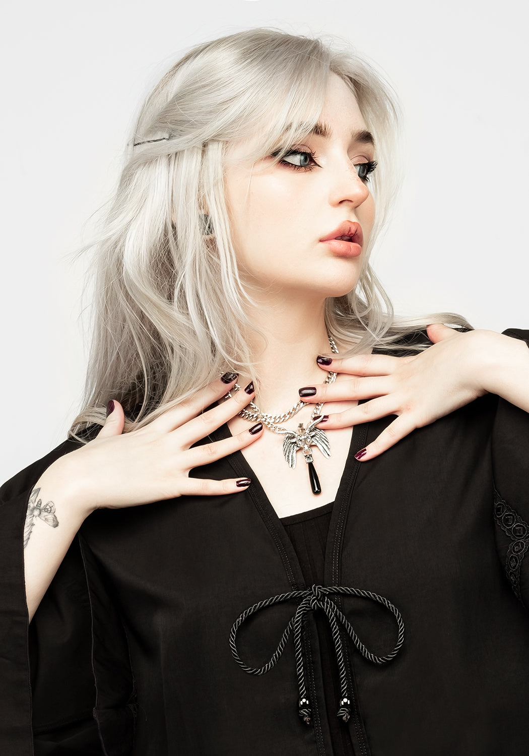 Embroidered Short Kimono with Loose Fit & Rope Tie | Alchemy