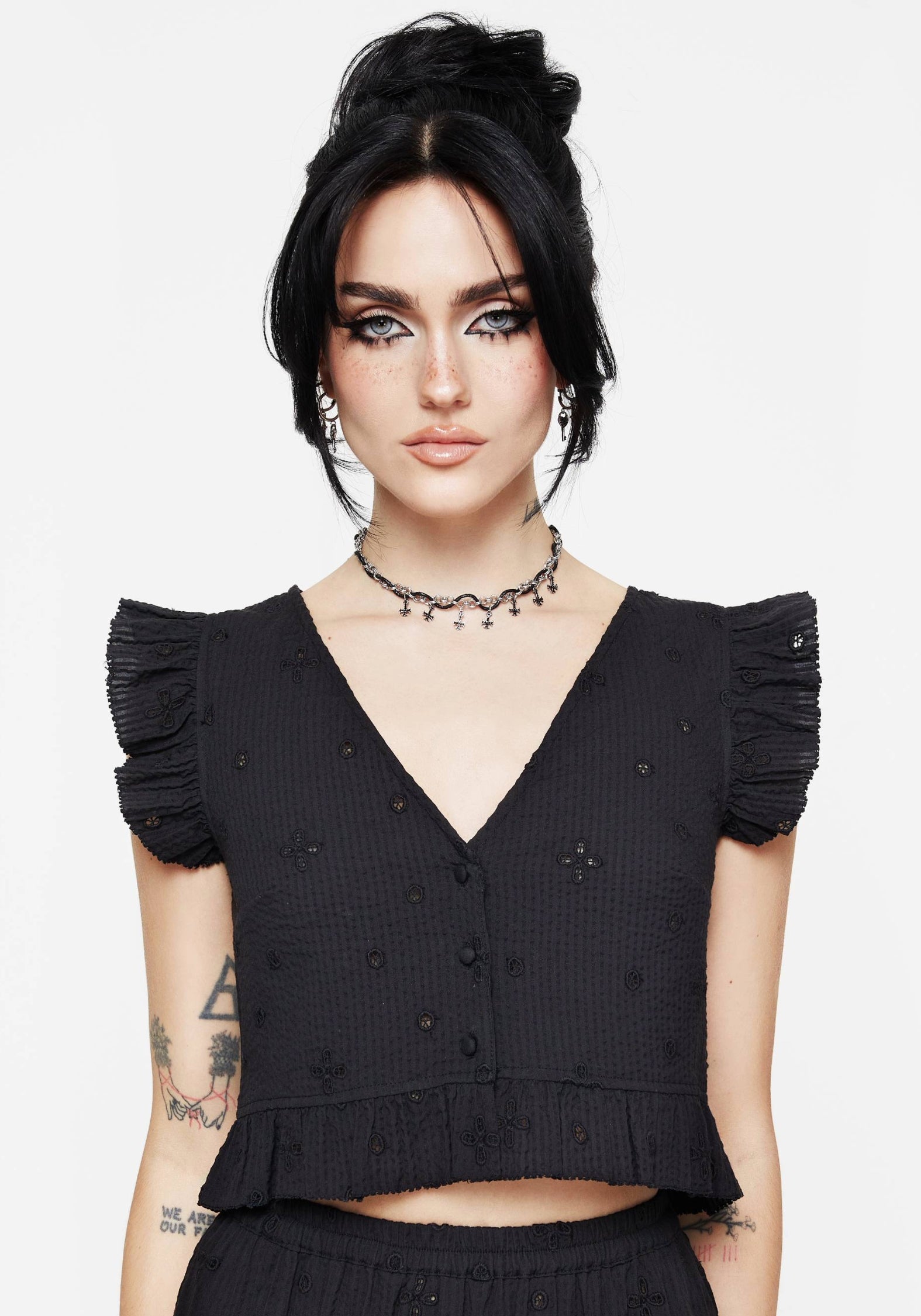 Crux Broderie Sleeveless Button-Up Blouse | V-Neck & Cropped