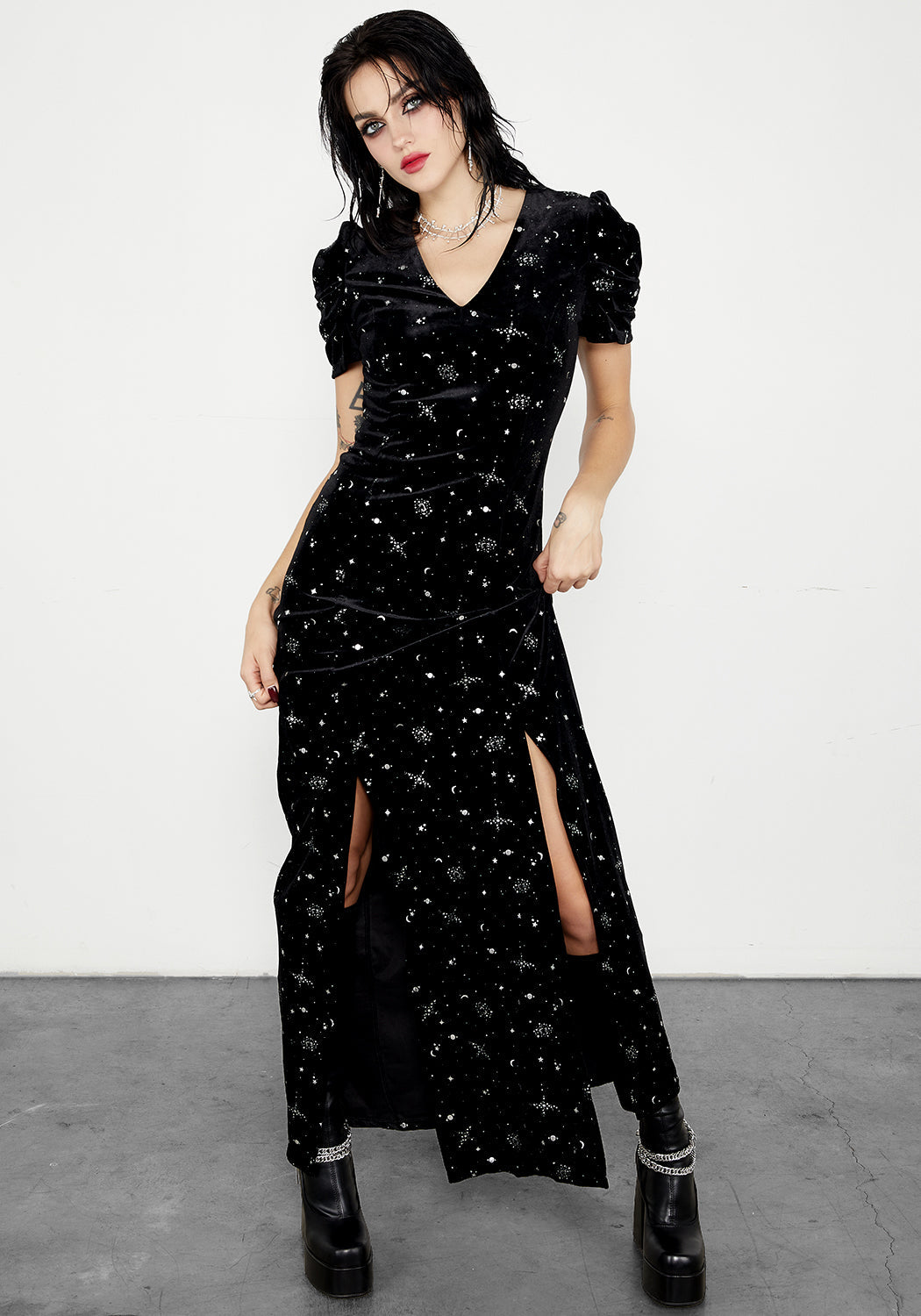 Black Velvet Celestial Gown with Open Back & Puff Sleeves | Veniri