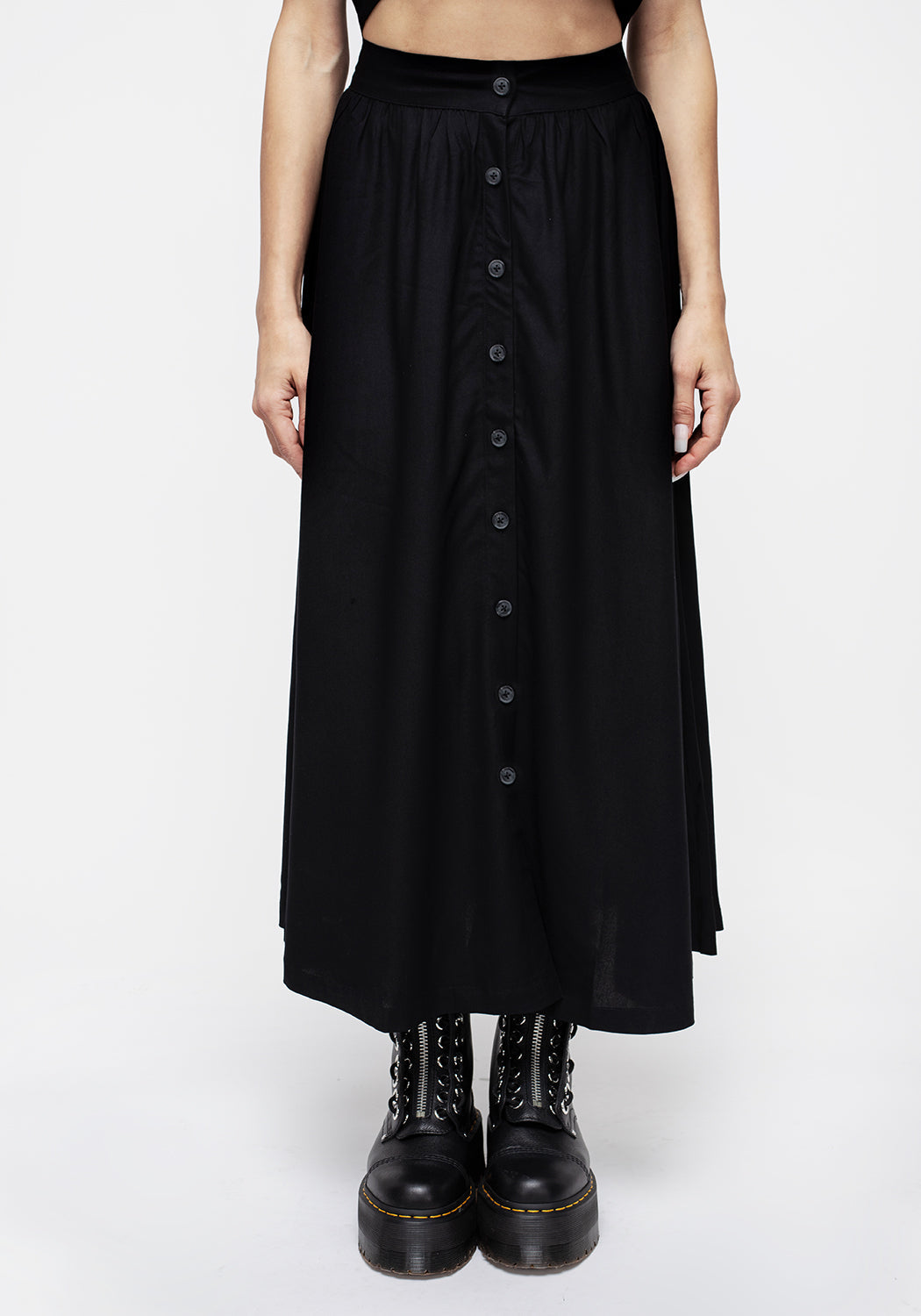 Black Button-Down Midi Skirt with Elastic Waist | Maidenhair