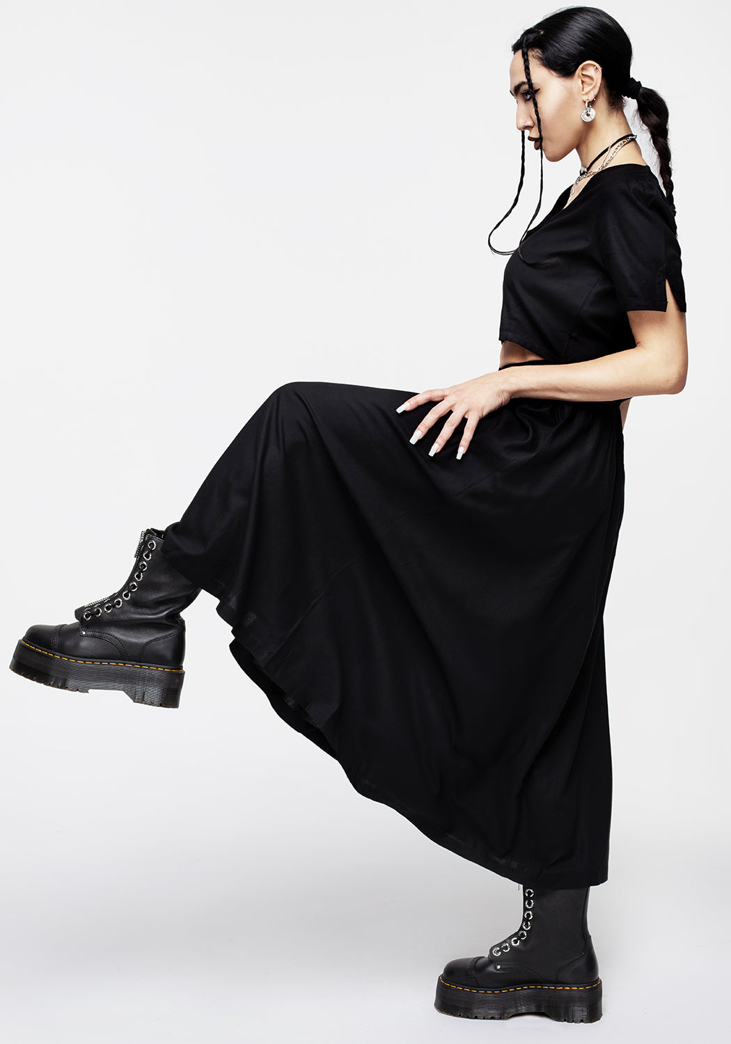 Black Button-Down Midi Skirt with Elastic Waist | Maidenhair