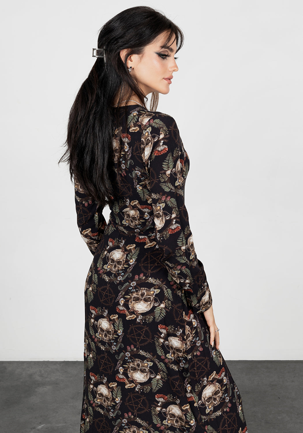 Printed Flared Sleeve Midaxi Dress with V-Neck & Horn Buttons | Goliath