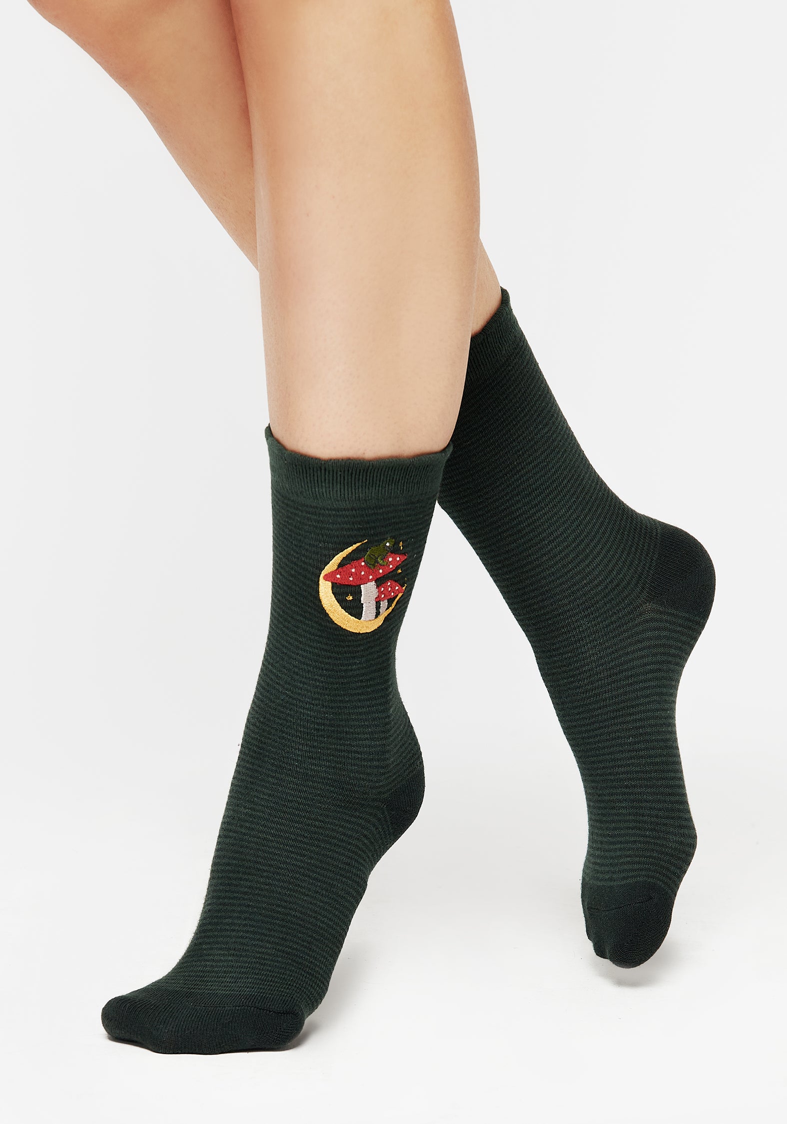 Green Frog Embroidered Cotton Crew Socks | Swamplife