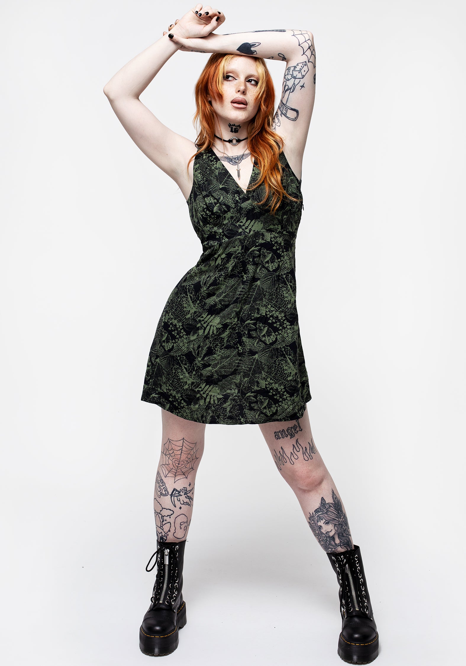 Black & Green Leaf Print V-Neck Mini Dress | Daphne