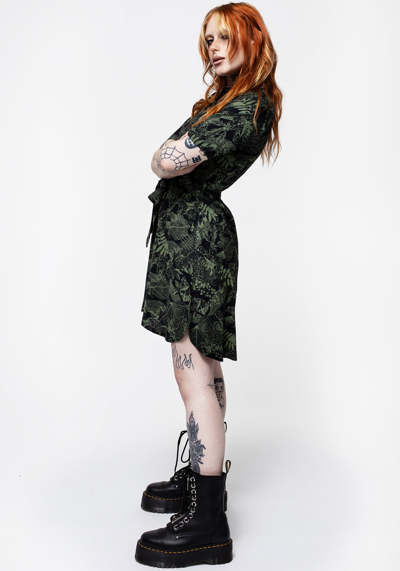 Black & Green Leaf Print Mini Shirt Dress | Daphne