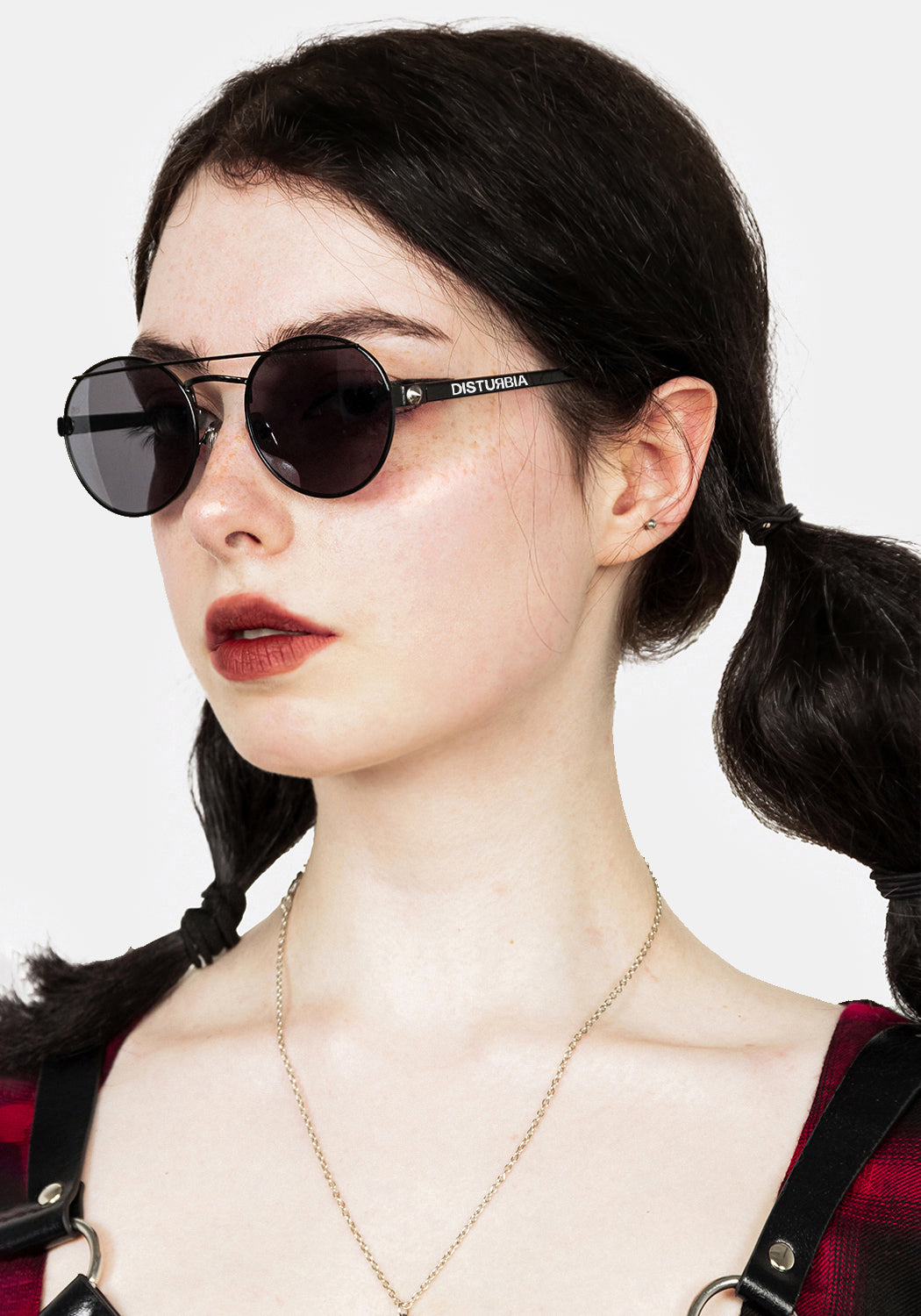 Retro Round Studded Sunglasses with UV Protection | Psyche Wire