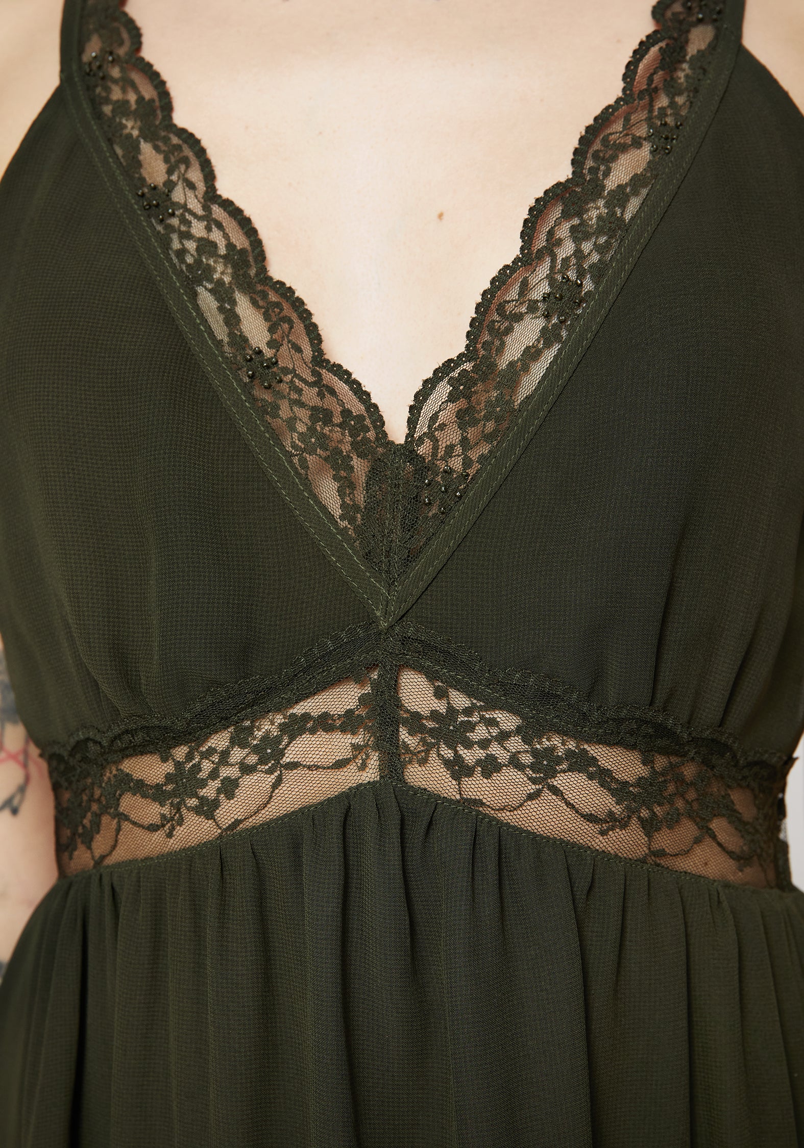 Green Lace Cami Midi Dress with V-Neck | Idalia