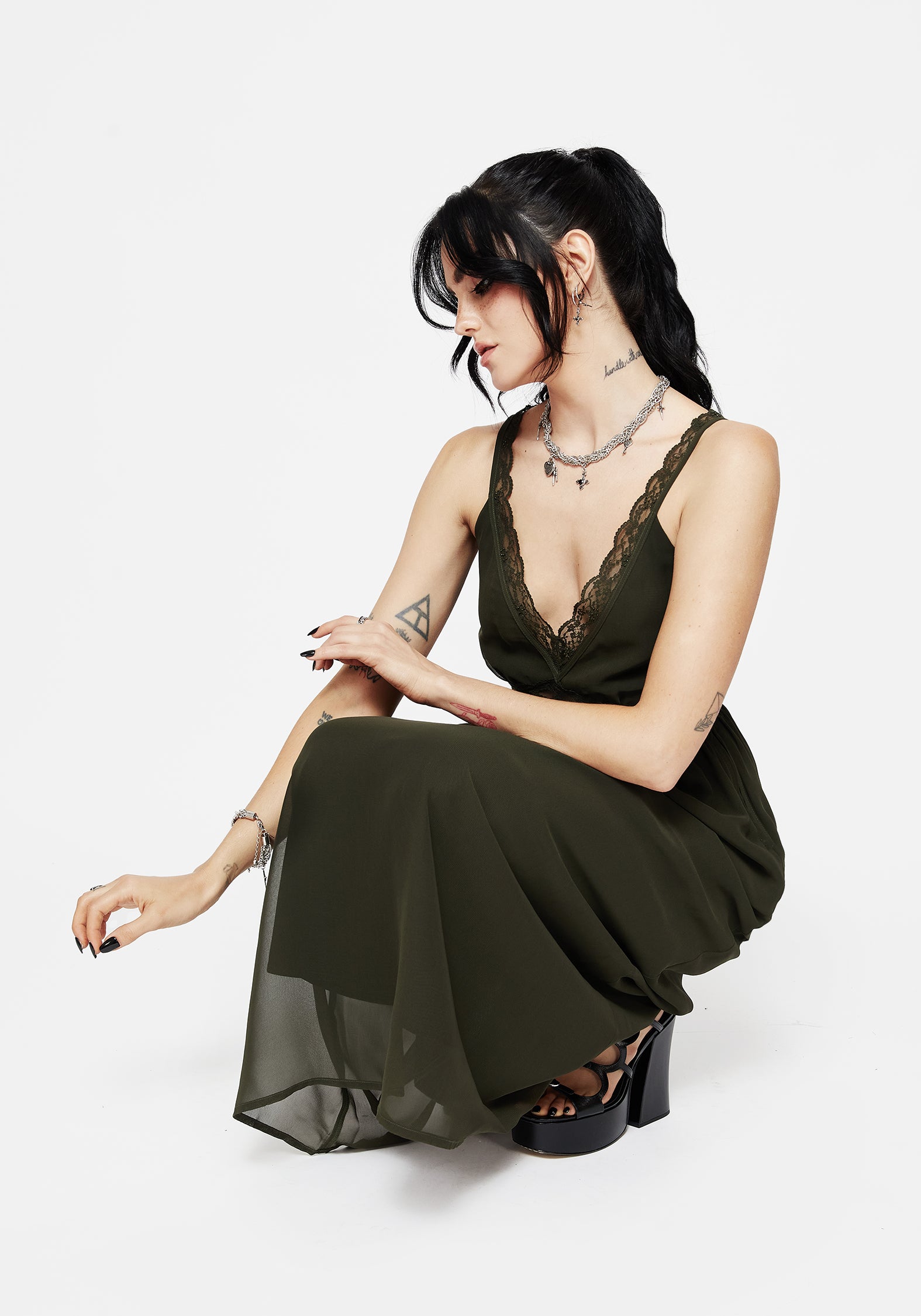 Green Lace Cami Midi Dress with V-Neck | Idalia