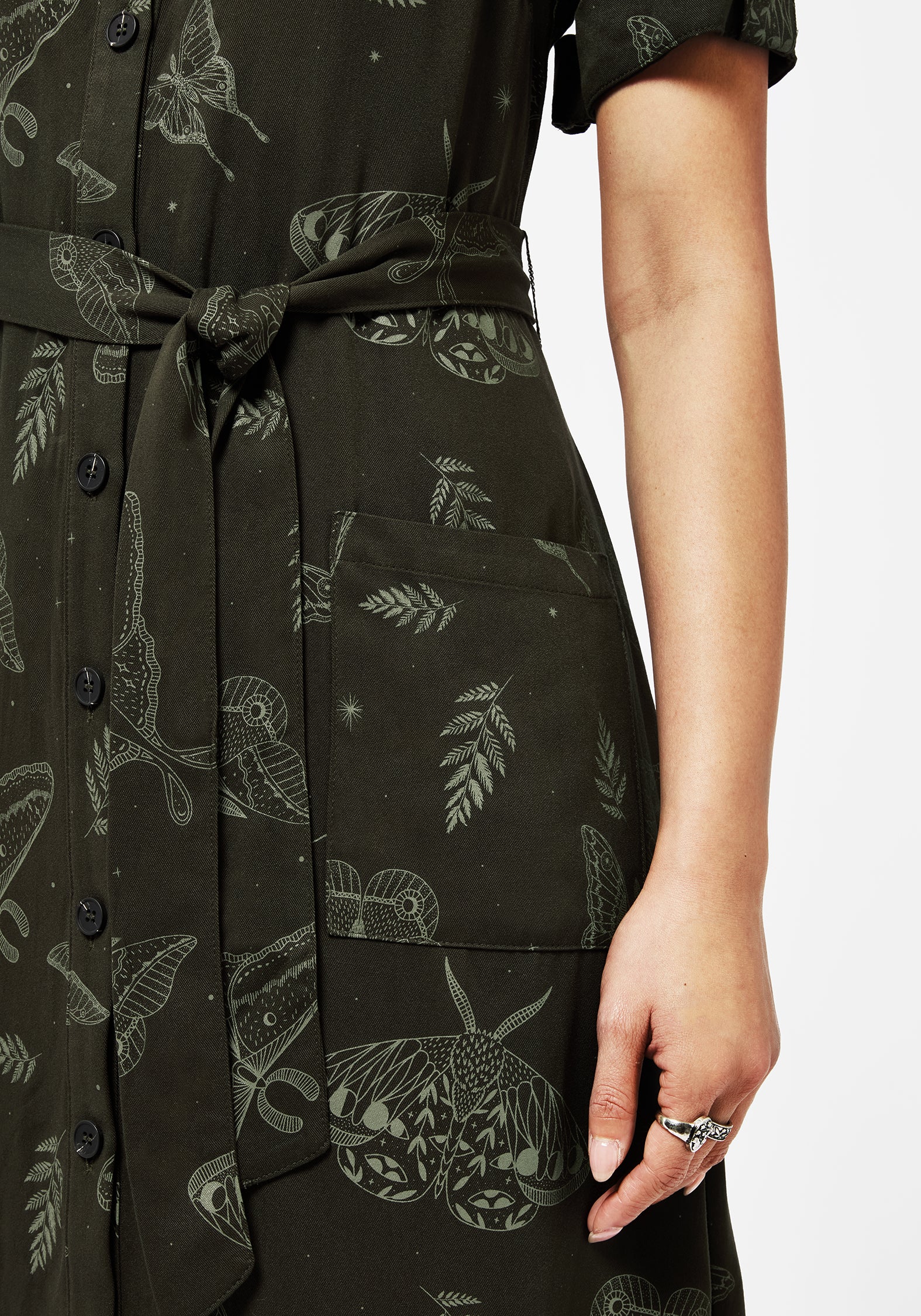 Green Moth Print Midi Shirt Dress with Belt & Pockets | Callopistria