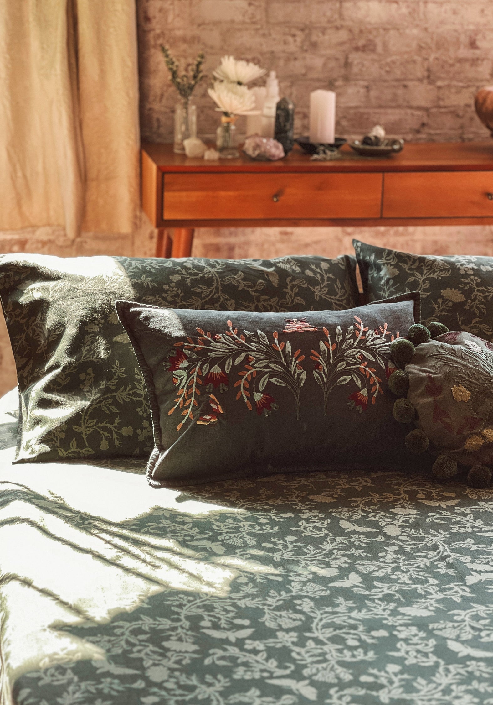 Wildwood Floral Print Cotton Bedding Set | US King Size