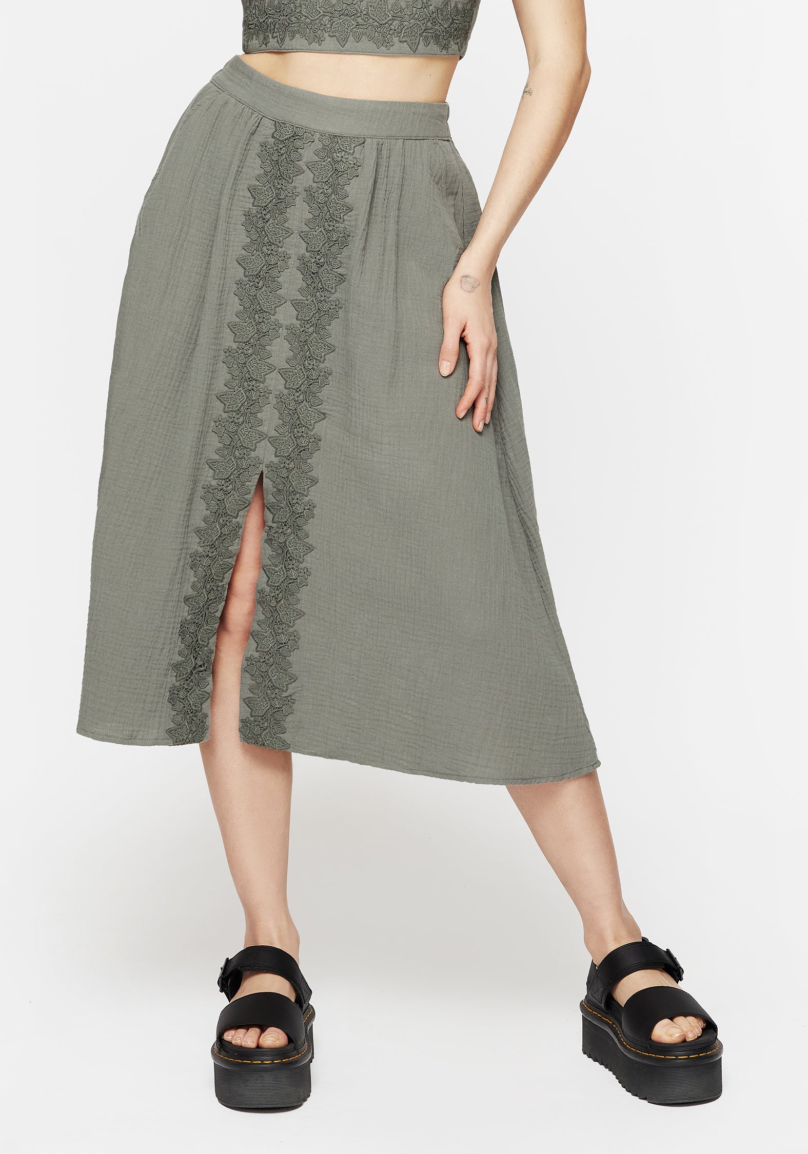 Green Cotton Midi Skirt with Ivy Applique & Side Pockets | Alder