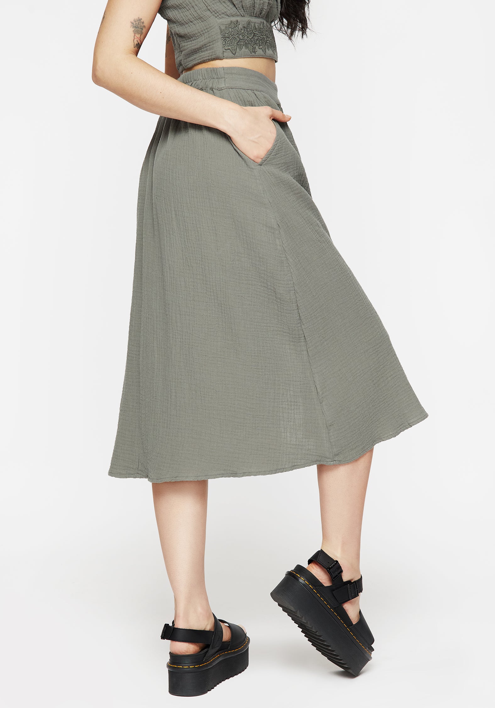 Green Cotton Midi Skirt with Ivy Applique & Side Pockets | Alder
