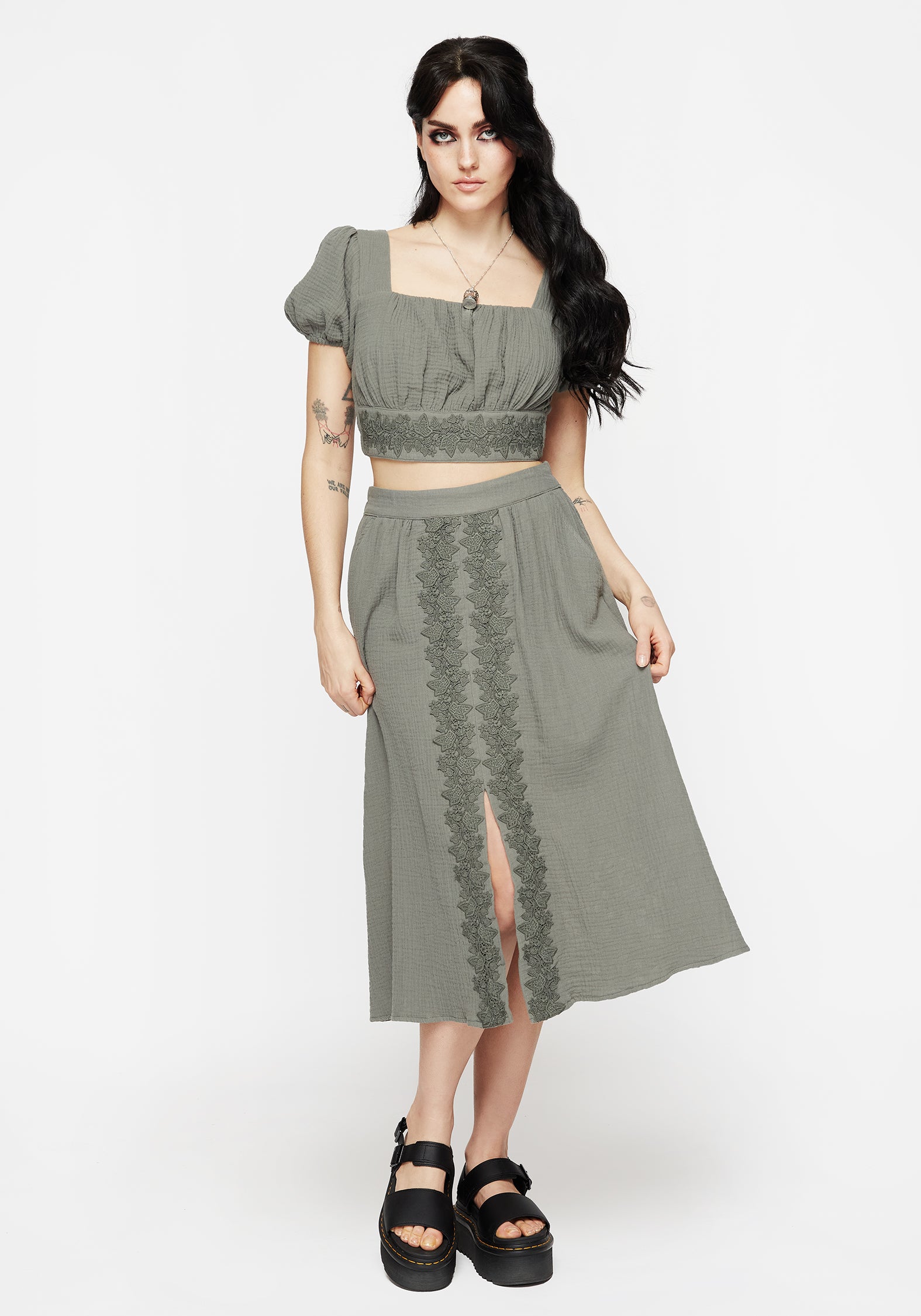 Green Cotton Midi Skirt with Ivy Applique & Side Pockets | Alder