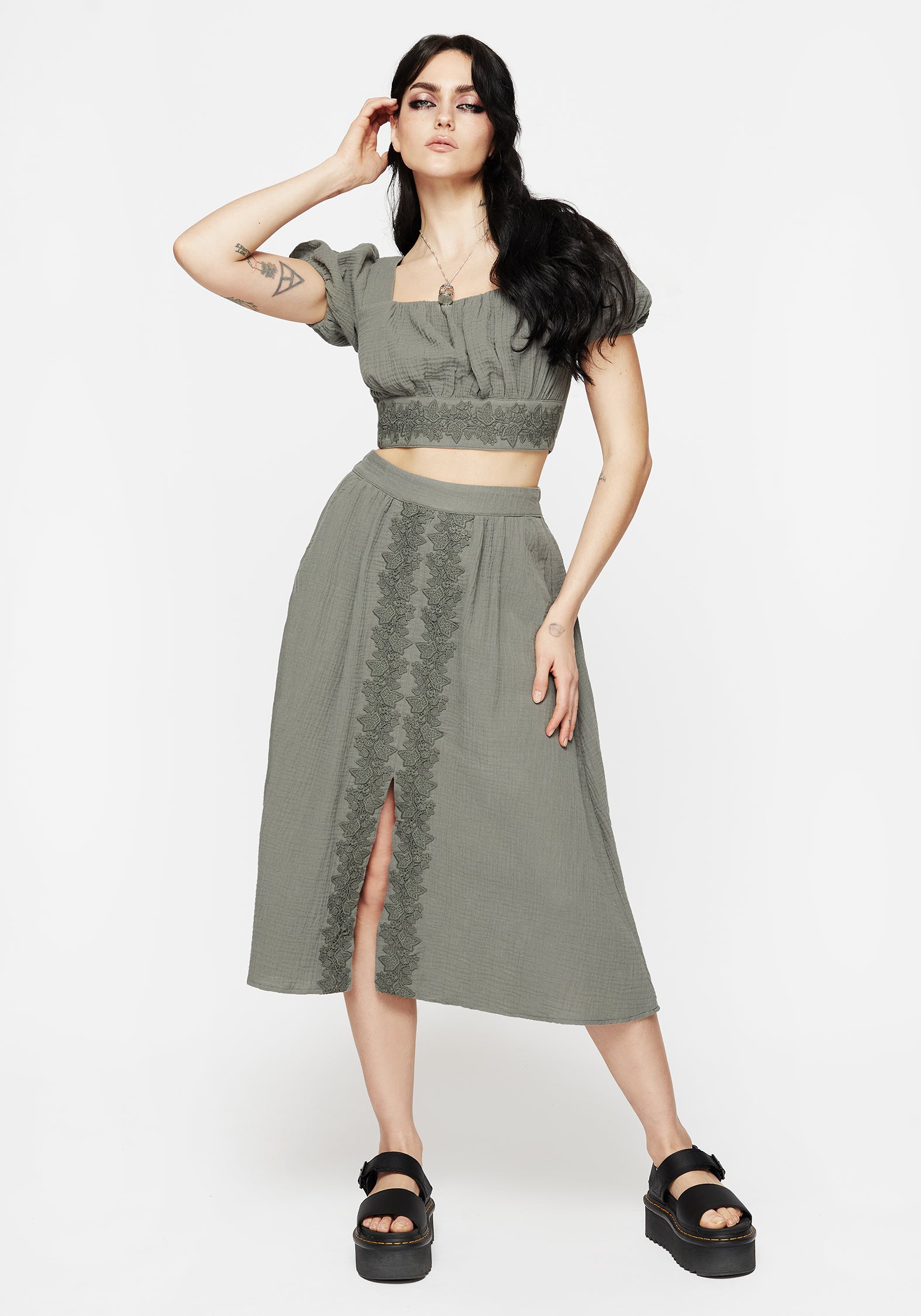 Green Cotton Midi Skirt with Ivy Applique & Side Pockets | Alder