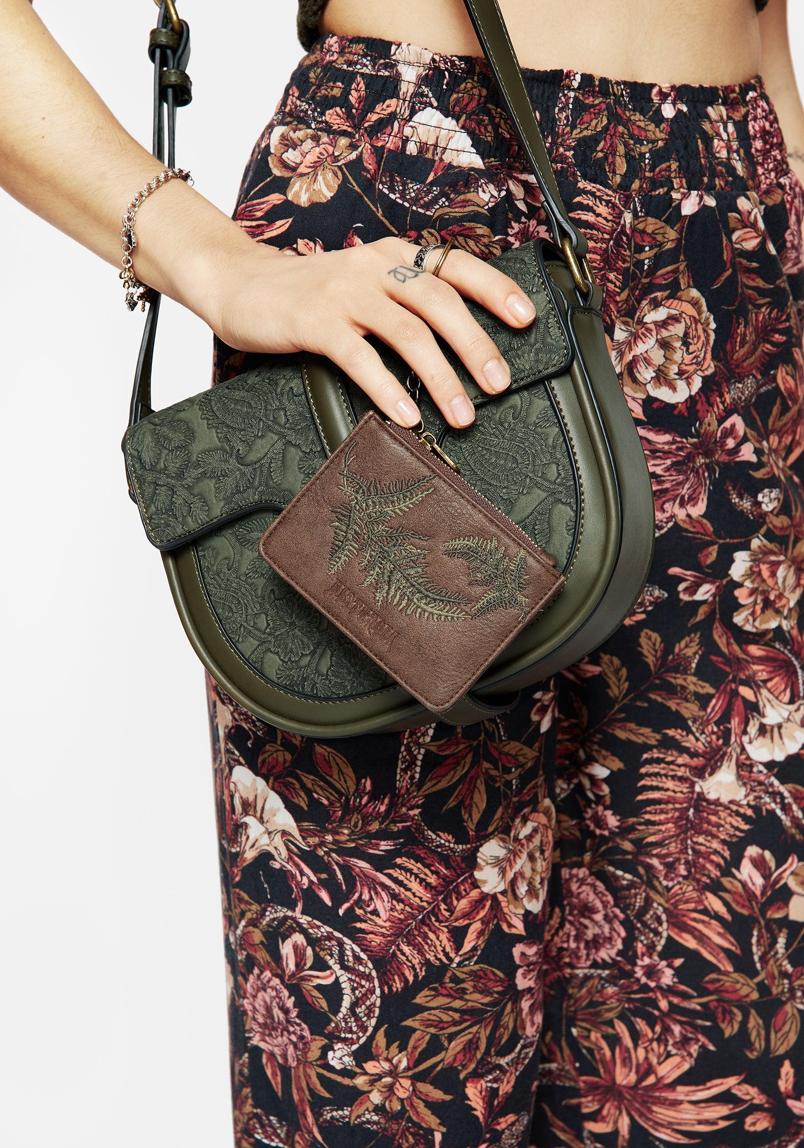 Fern Print Card Holder with Zip Fastening & O-Ring | Brown & Green