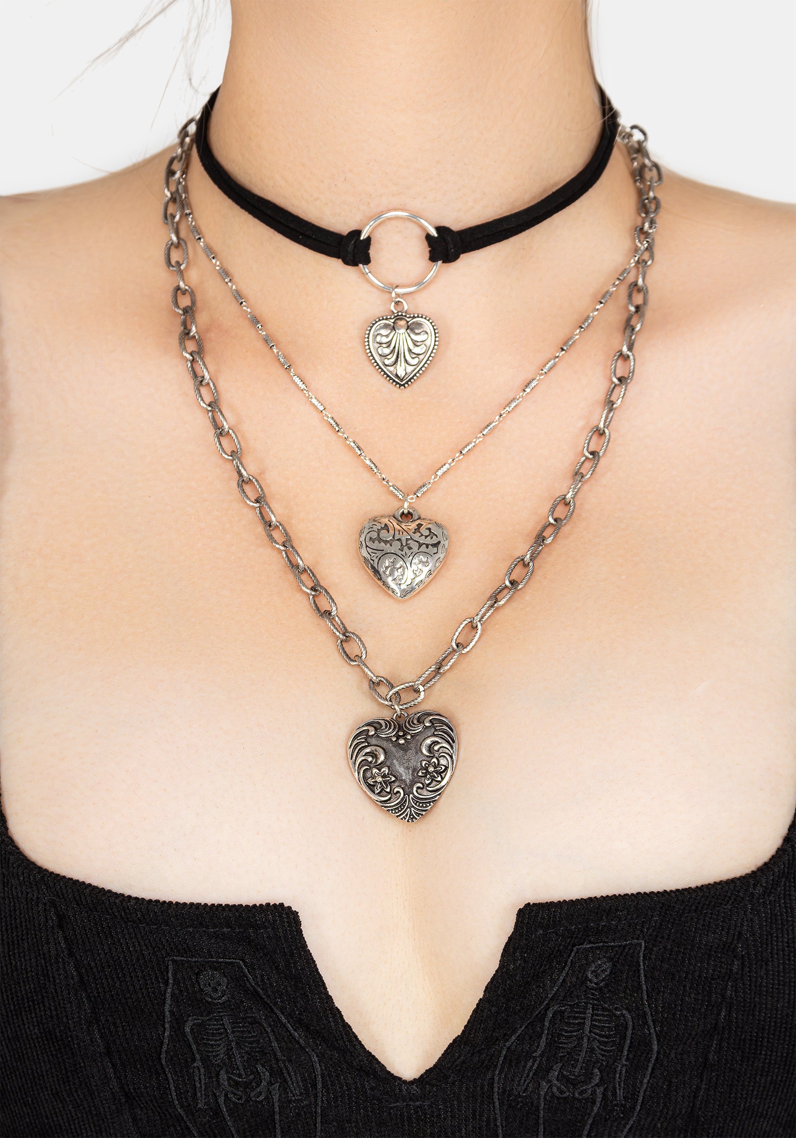 Gothic Layered Choker Necklace with Heraldic Hearts | Deceiver
