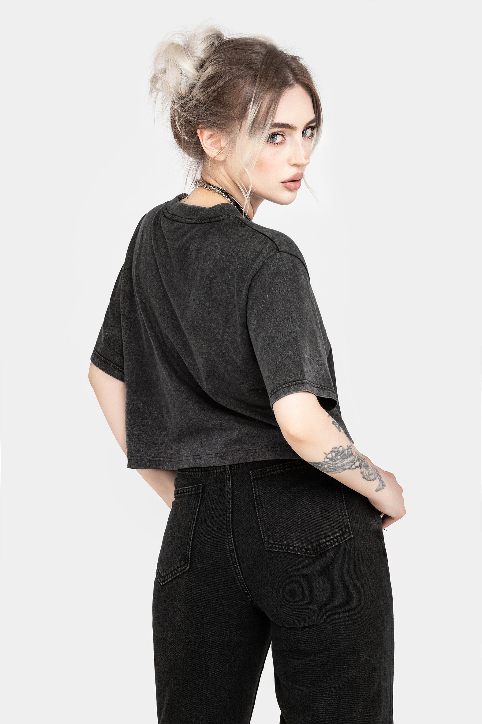 Embroidered Boxy Crop T-Shirt in Washed Grey | Folklore