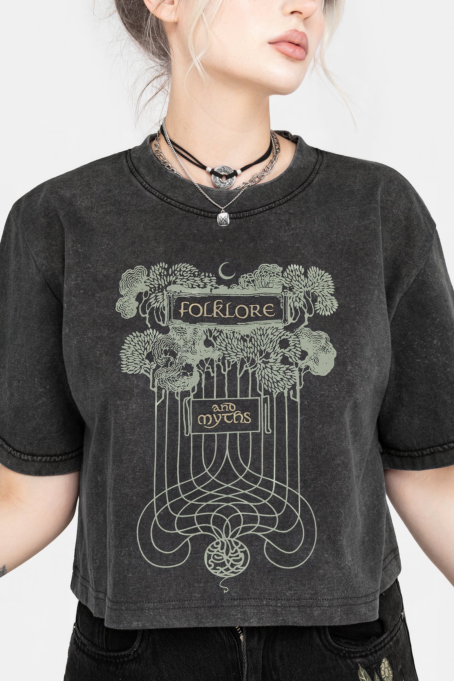 Embroidered Boxy Crop T-Shirt in Washed Grey | Folklore