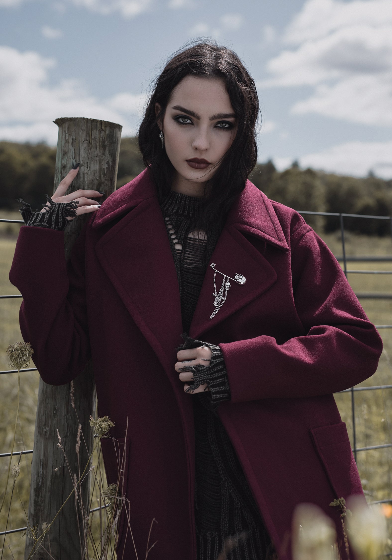 Oversized Red Wool Coat with Skull Brooch | Meltdown