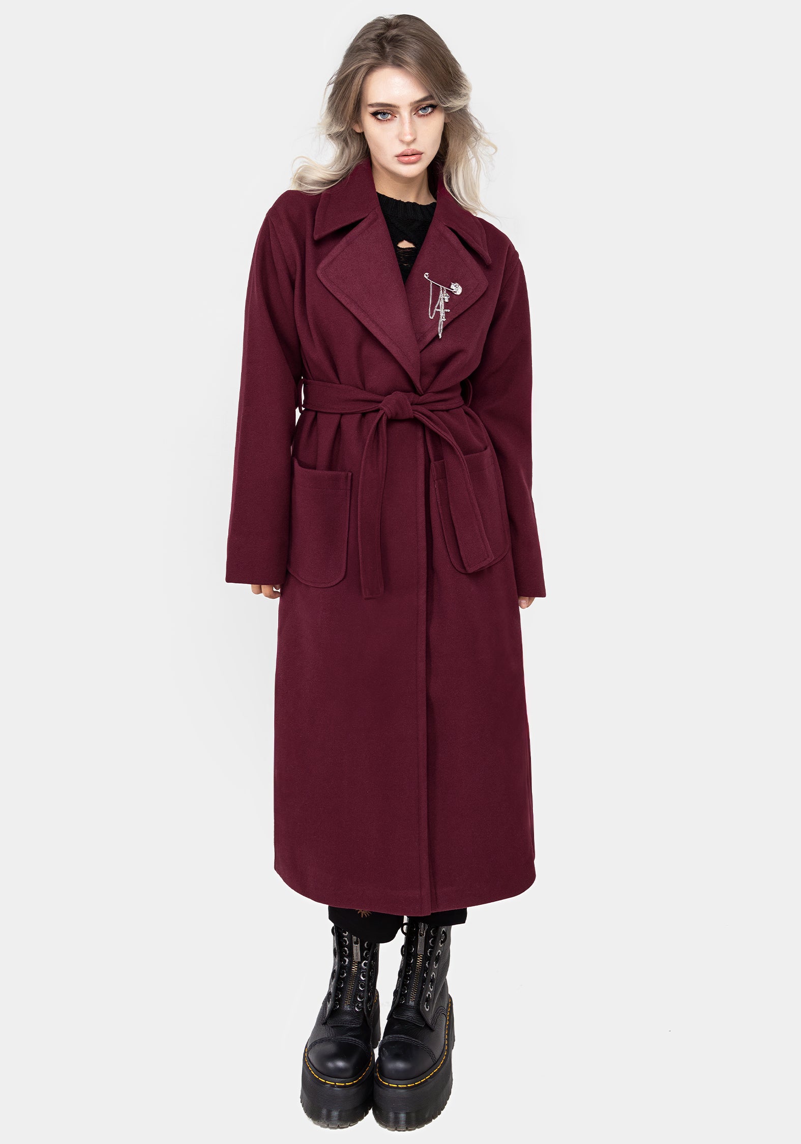 Oversized Red Wool Coat with Skull Brooch | Meltdown